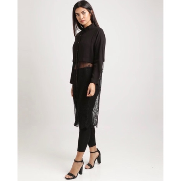 Nordstrom Tops - $90 NWOT Nordstrom Lace Tunic by Goldie London S M